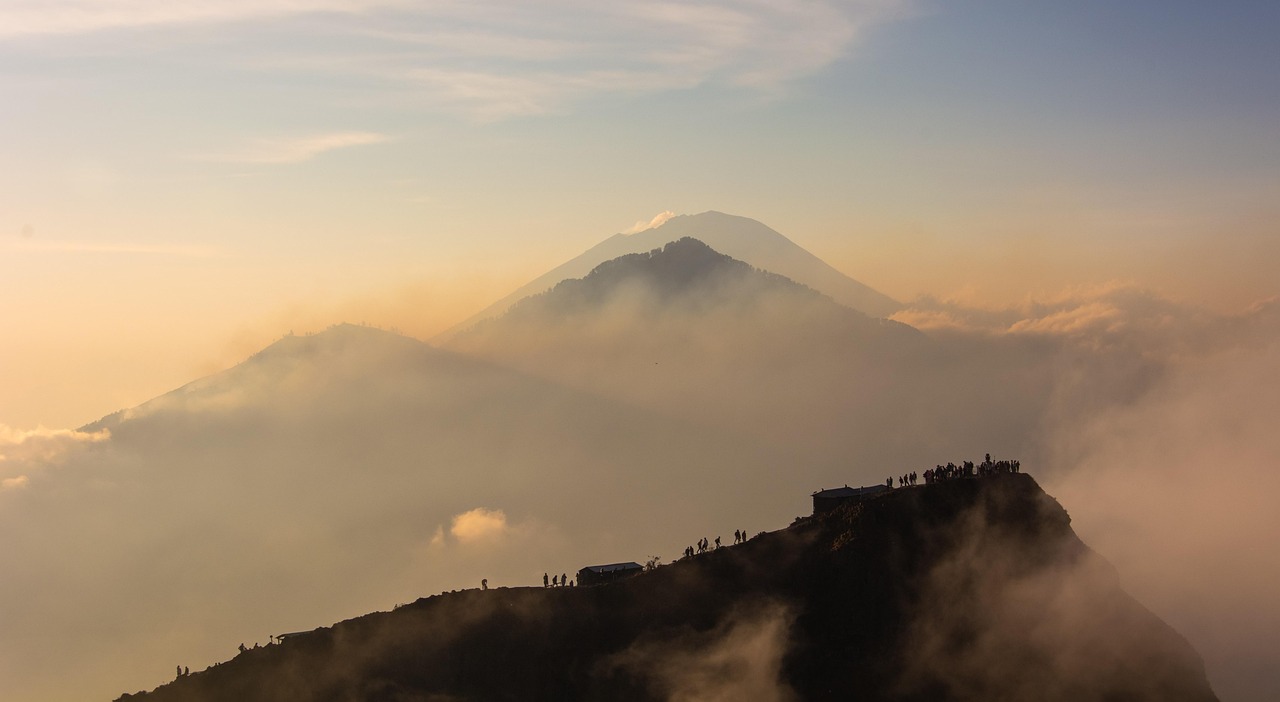 Gunung Batur merupakan salah satu gunung yang berada di Bali, Indonesia (Image by adliwahid)