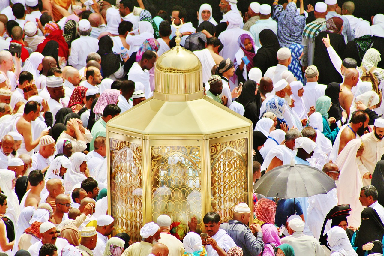 Ilustrasi orang yang sedang melakukan ibadah haji. (pixabay)