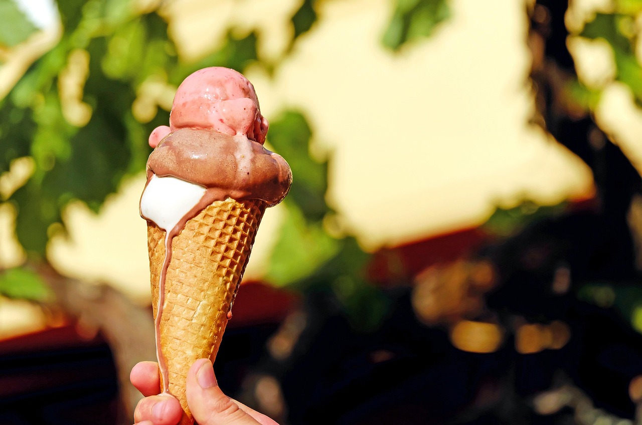 Es Krim adalah salah satu makanan atau dessert yang biasa dinikmati di waktu cuaca yang panas atau di siang hari. (pixabay)